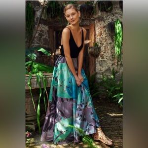 Geisha Designs ballgown skirt, abstract print sz 10